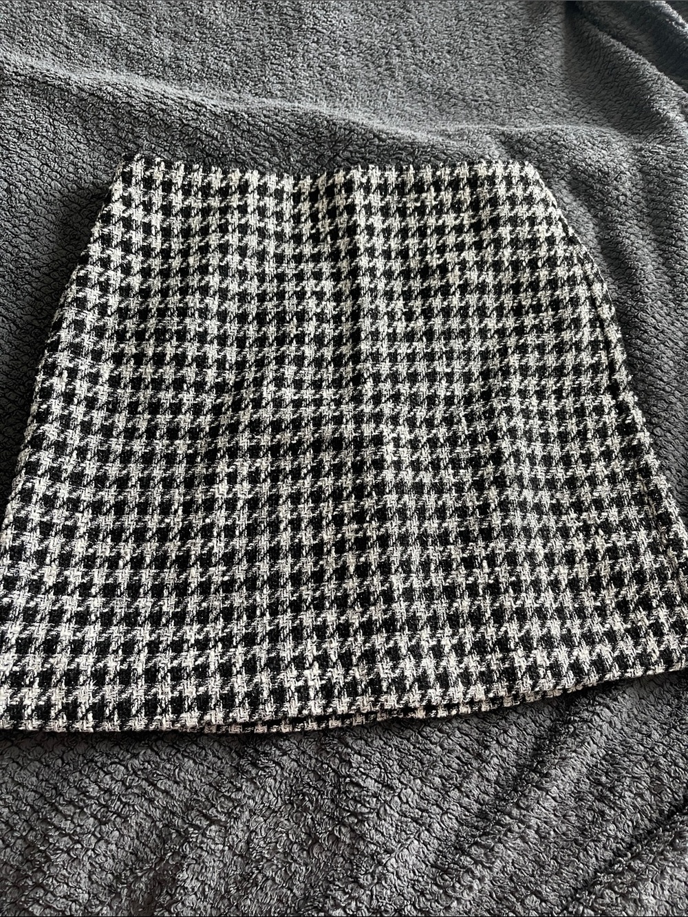 Loft black and white skirt